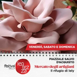 Il rifugio di Lely - Accessori tessili per momenti di relax. Lampade speciali, tovagliette e tazze rivestite a telaio per donare classe e romanticismo quotidiano.